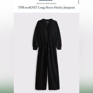 NWOT Abercrombie & Fitch Black Long Sleeve Jumpsuit with V-Neck
